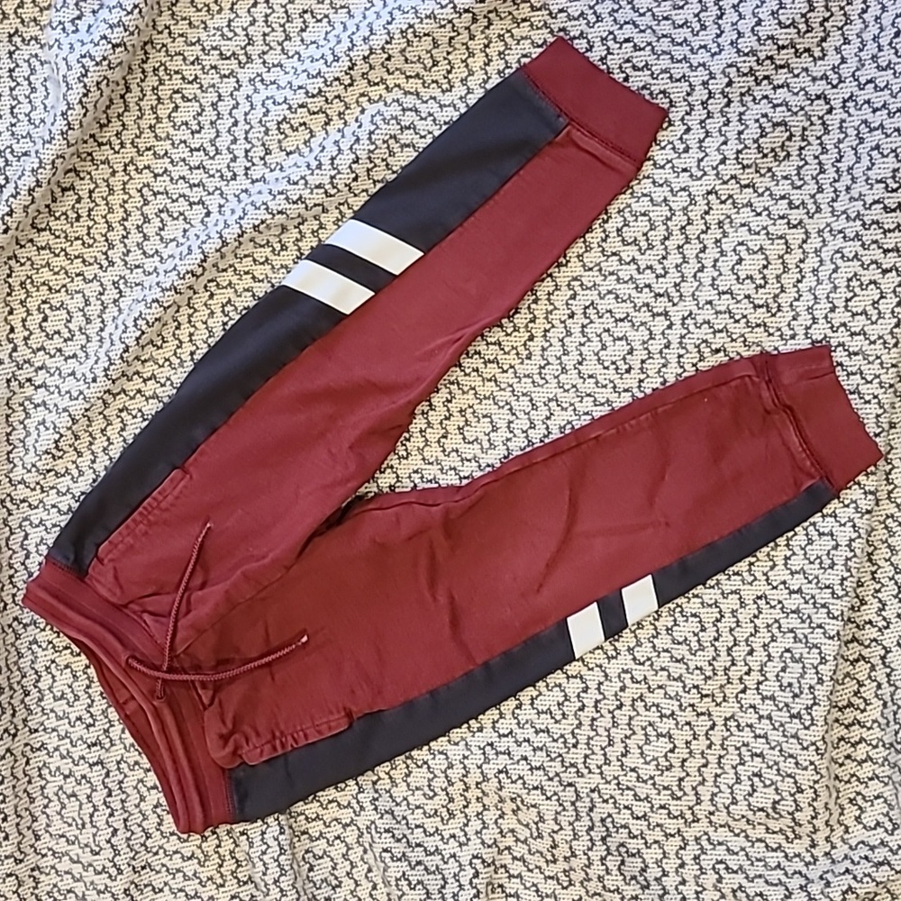 Tea Collection Maroon Sweatpants with Side Stripes Size 4